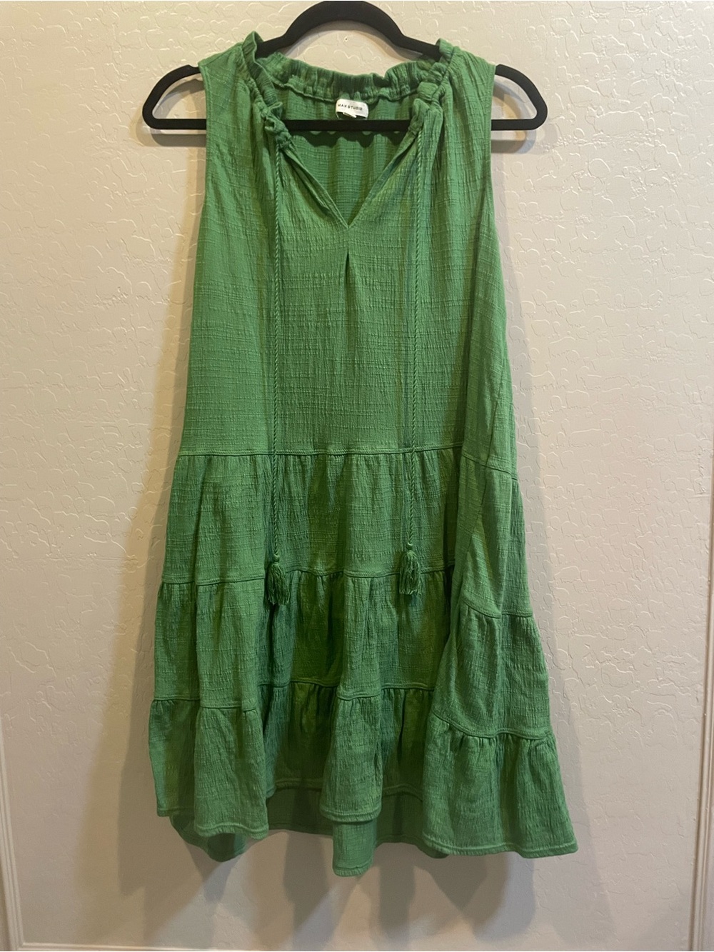 Max Studio Green Ribbed Sleeveless Top - Picture 3 of 9